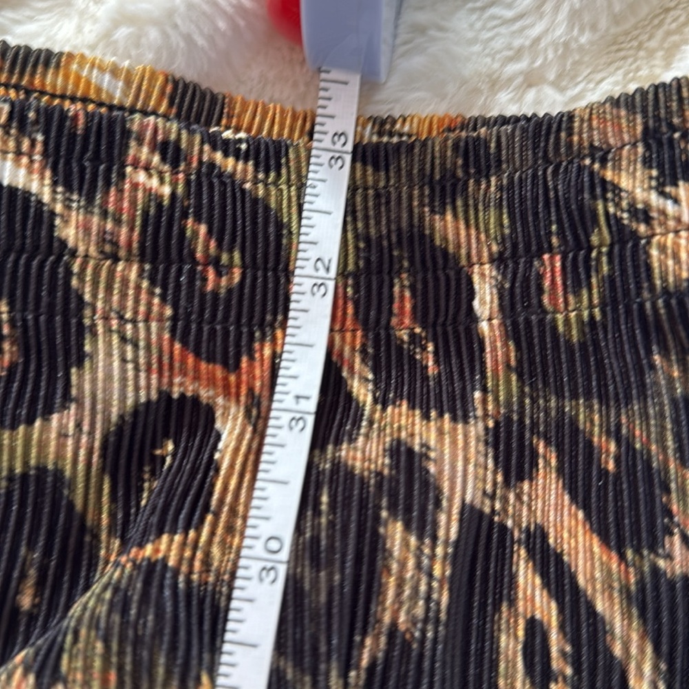 DKNY Skirt - Picture 7 of 7